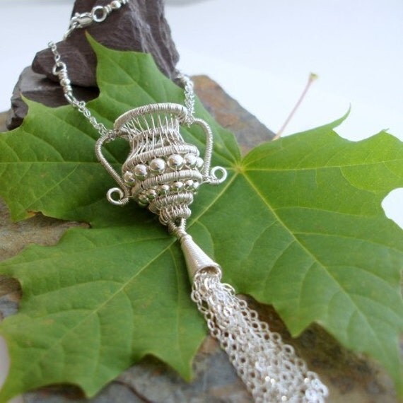 Aquarius Silver vase Necklace