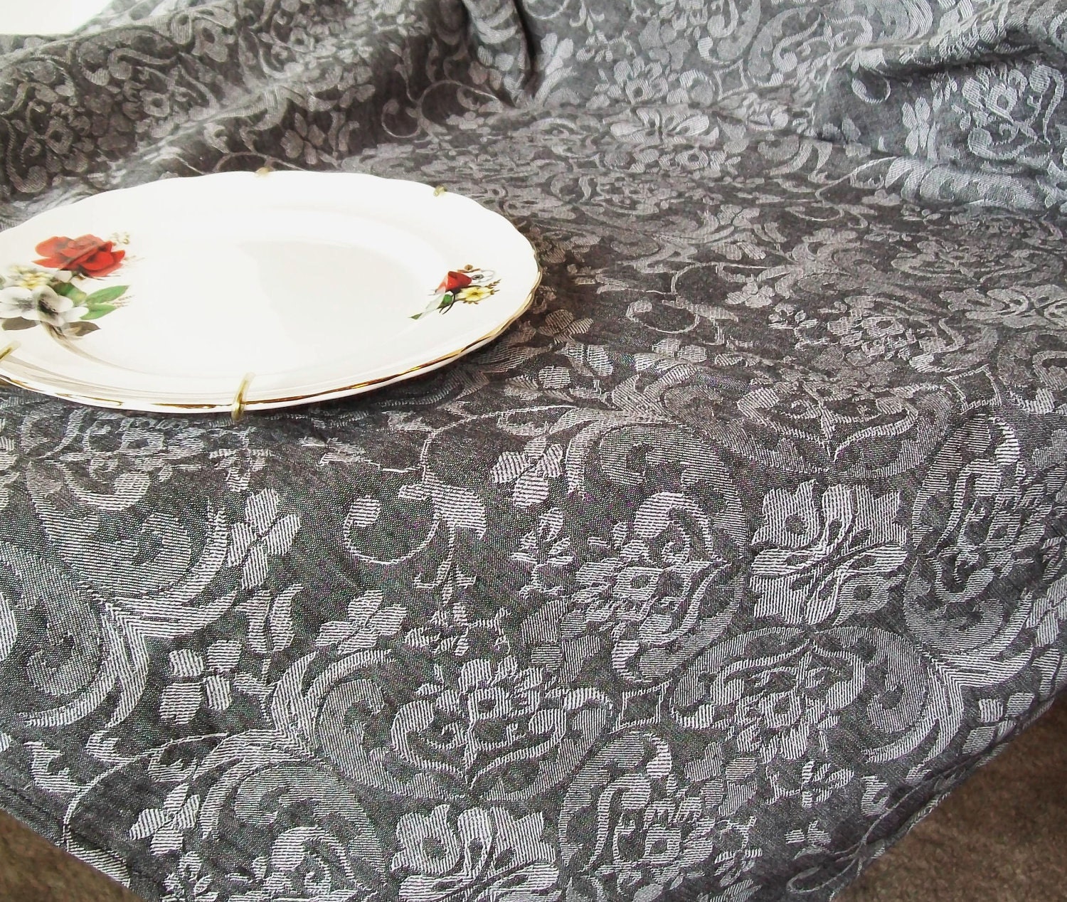 Tablecloth Black White Gray Grey Woven In Lace Design 88 By 43