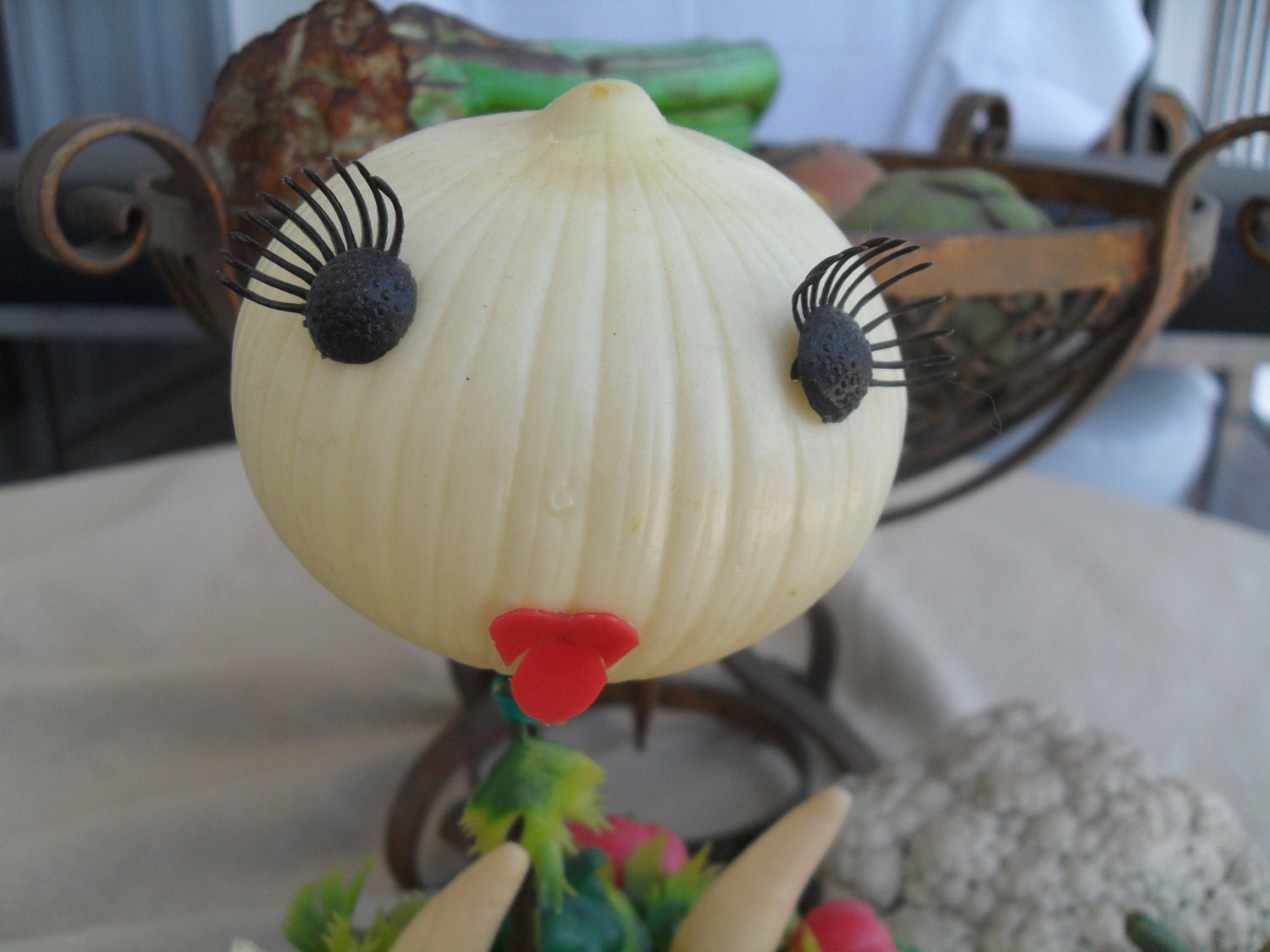 Vintage Onion Plant Anthropomorphic Plastic Plant So Cute