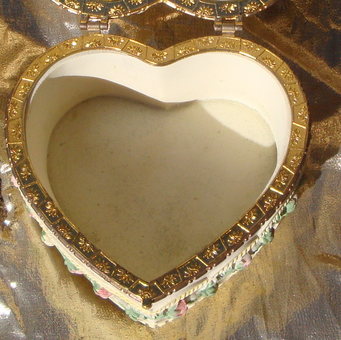 Vintage Porcelain Bisque Trinket Jewelry Heart Shaped Box
