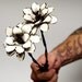 White Metal Flower Industrial Rustic Zen Metal Rose Shabby Chic Long Stem Barbed Wire 3d Distressed Home Decor