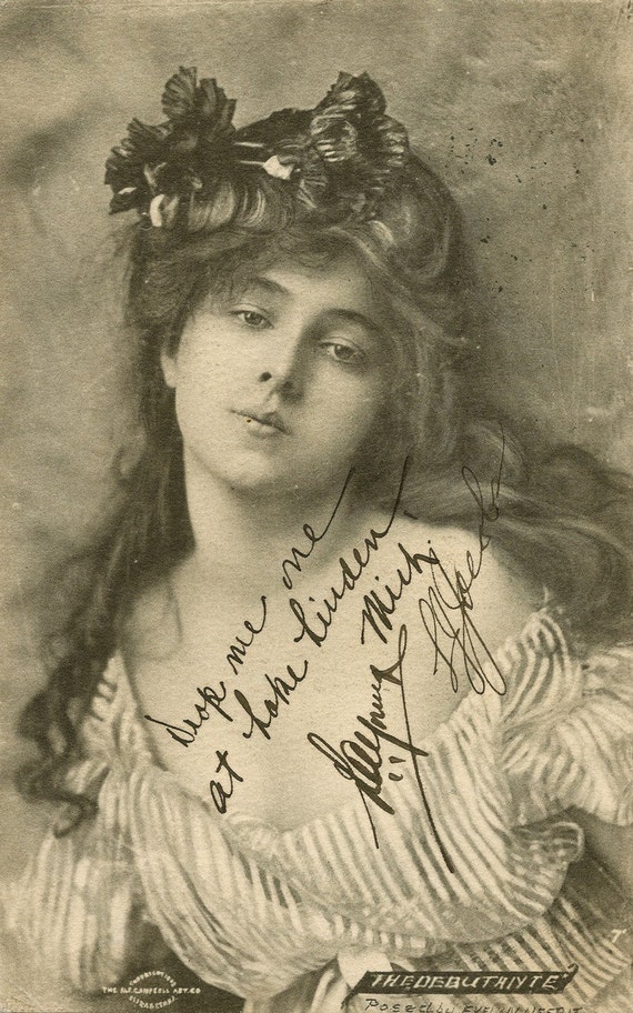 Evelyn Nesbit The Debutante Vintage Postcard