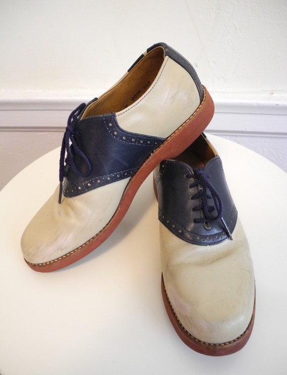 old bass shoes