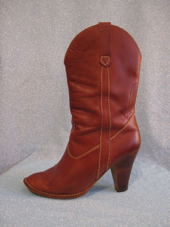 Vintage 70s RUST colored stacked heel BOOT size 8.5 / 9