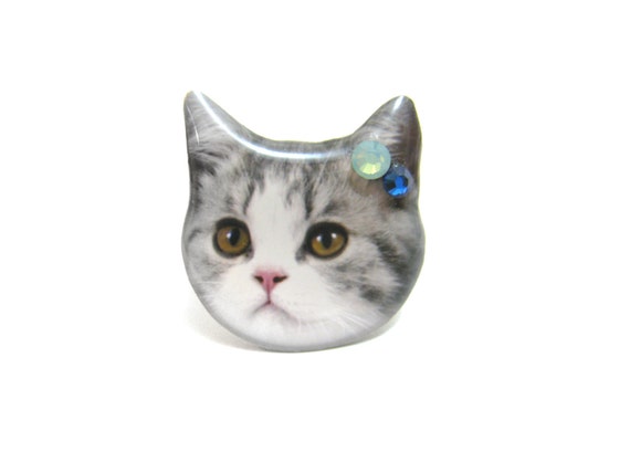 Grey and white Shorthair Cat Ring / Cat Jewelry / Cat face