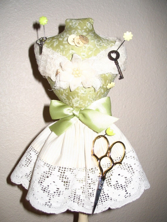 Dress Form Pin Cushion