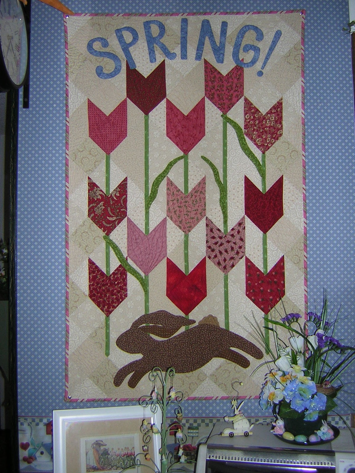 kit-spring-harmony-wall-hanging-quilt-pattern-and-kit