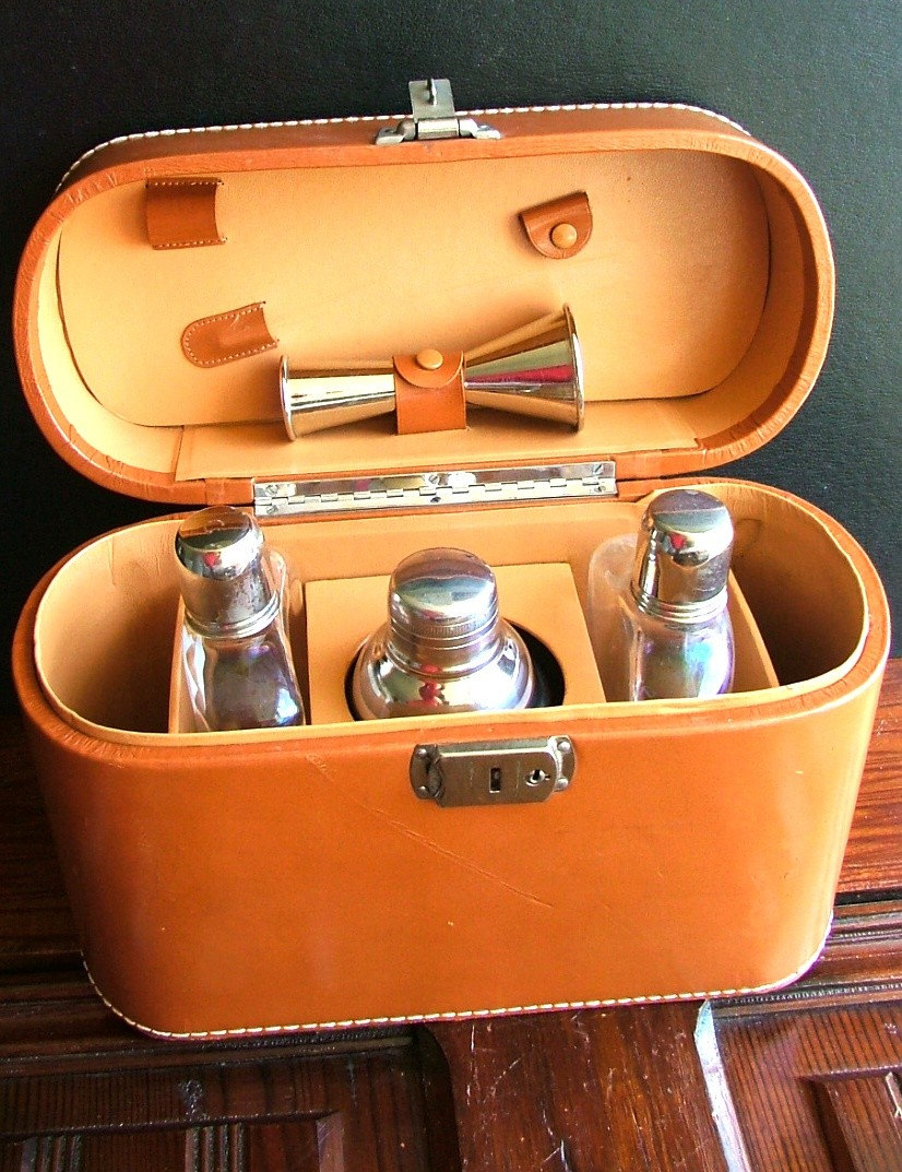 Vintage Rumpp Leather Travel Liquor Case