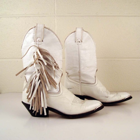 Vintage 1980s White Leather Cowboy Fringe Boots 6