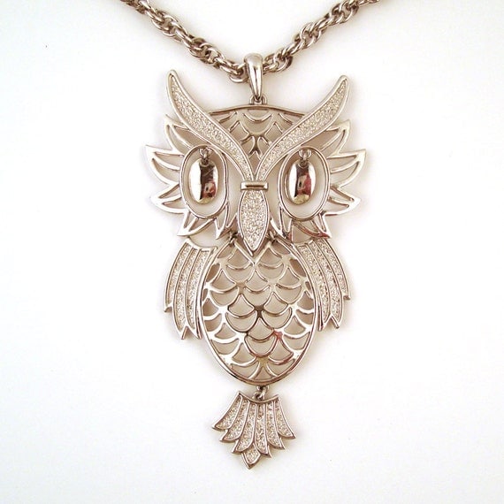 Vintage 1970s Silver tone Metal Articulated Owl Necklace