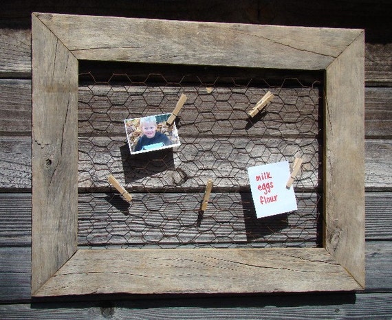 Chicken Wire Picture Frame Memo Holder by raeraesisters on Etsy