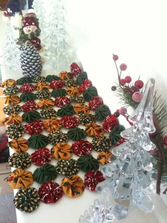 Country Christmas Table runner 15 inch tablerunner table