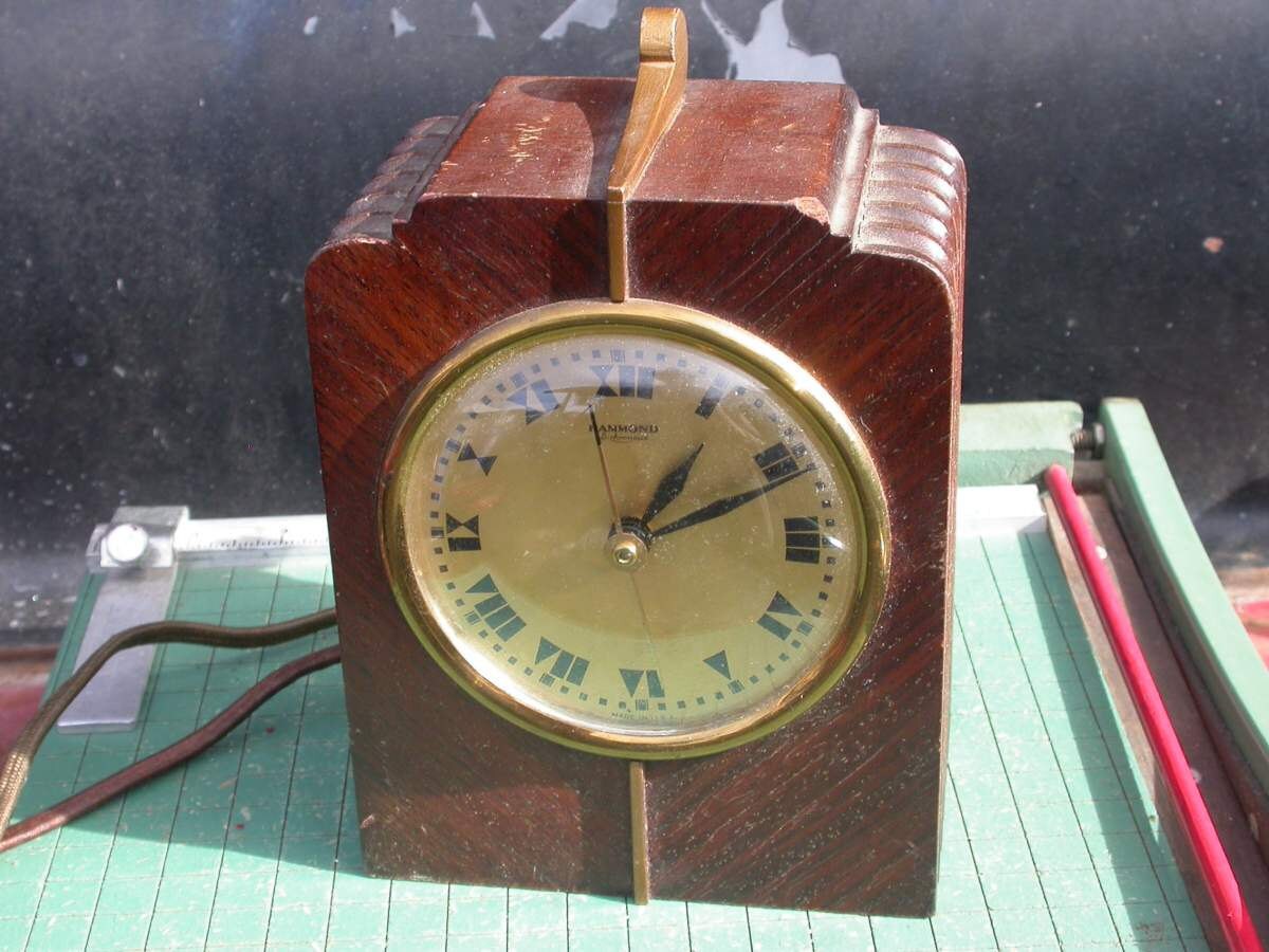 Vintage Hammond clock timer wood case
