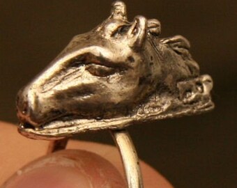 1960s-70s Metal Gum Machine Toy Ring HORSE HEAD