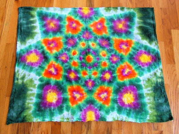 Tie Dye Tapestry  Lotus Blossom Mandala  Garden Star  38in x 30 in 