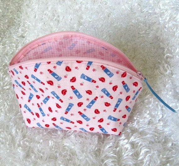 pdf Pattern EASIEST ZIPPERED Cosmetic Bag Pattern for