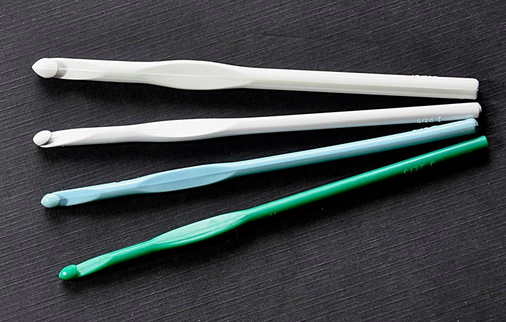 Ultralight Plastic Crochet Hooks Set of 4 Sizes G H I