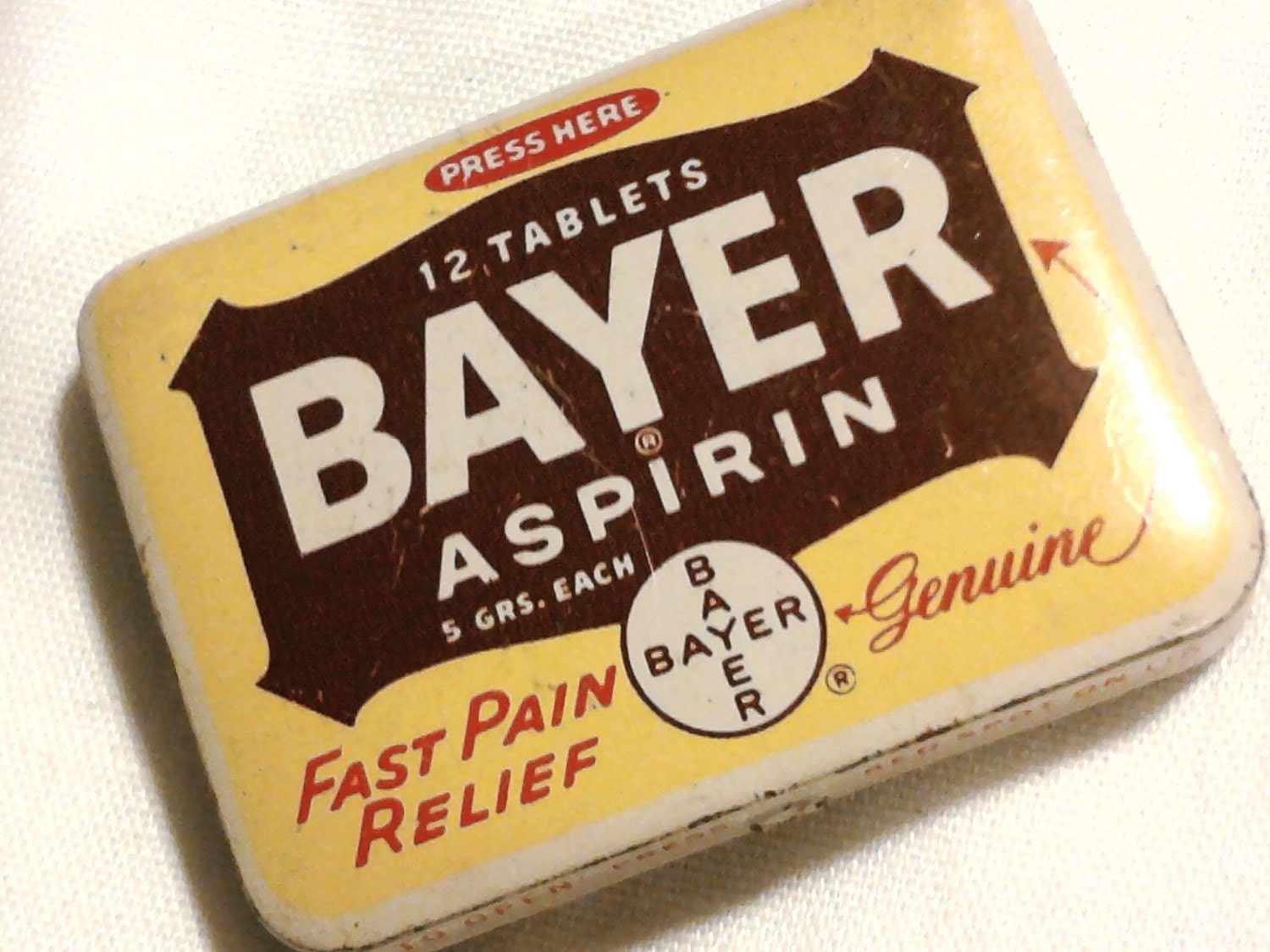 Vintage Mid Century Bayer Aspirin Tin medicine tin by ArtisanVal