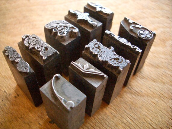 Antique Metal PRINTERS BLOCKS Ornate Decorative dingbat 10