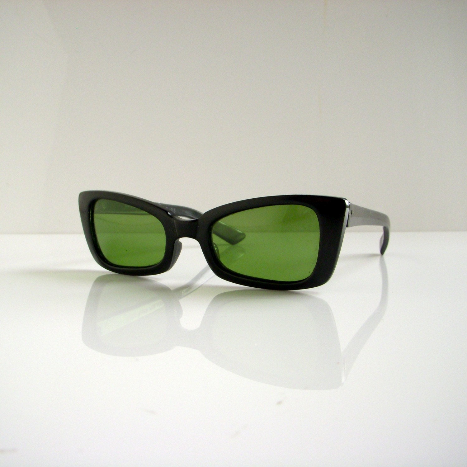 1960s polaroid sunglasses