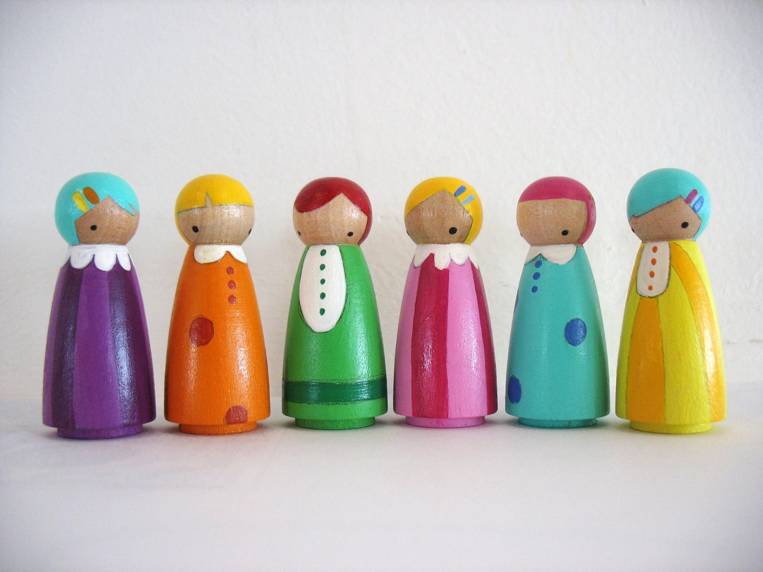 decorating peg dolls