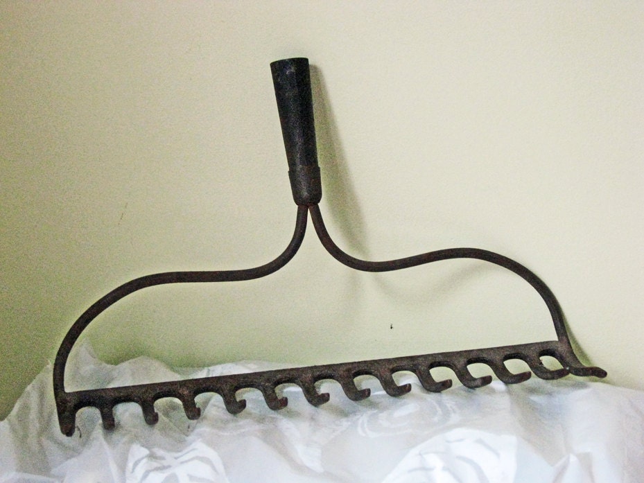 vintage rake head hey how s it hangin rustic rack vintage rake head hey how s it hangin rustic rack