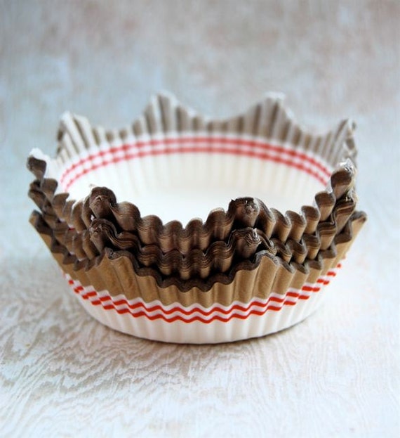Items similar to Jumbo Gold Crown Baking Cups (24) on Etsy