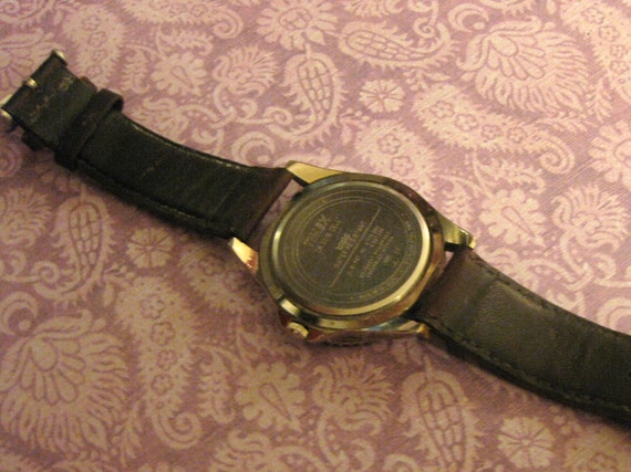 VINTAGE AND COLLECTIBLE JOE BOXER WRIST WATCH SPORT GOLF