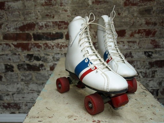 Vtg Roller Skates UniSex Red White and Blue 7.5 W/5 M