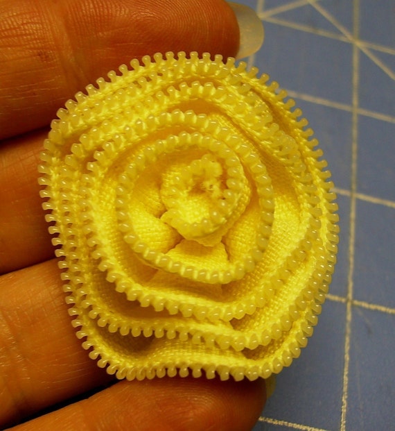 Zipper Flowers PDF Tutorial 14 Learn 3 flowers in 1 tutorial