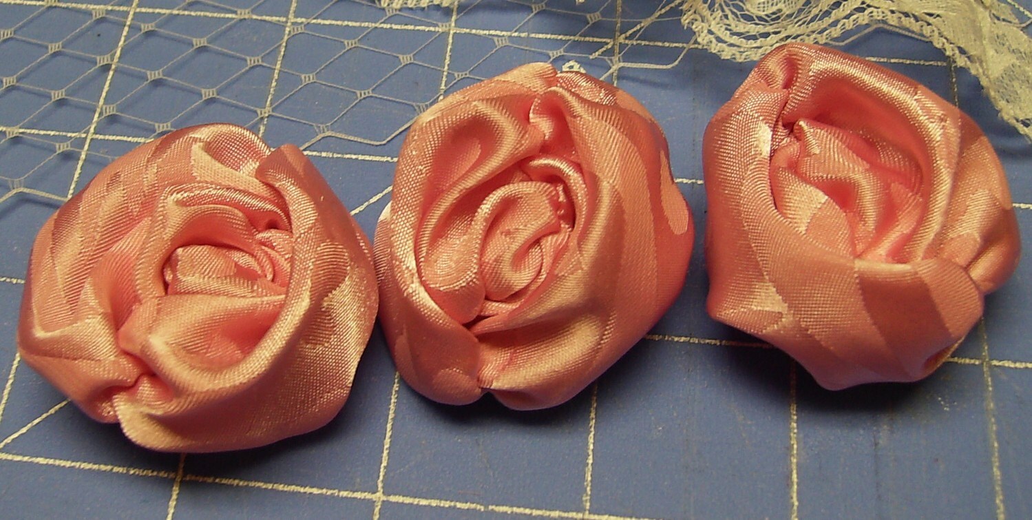 Fabric Flowers Tutorial no. 14 Ruched Roses with headband