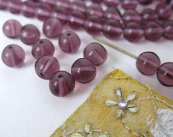 Vintage Beads. Amethyst Glass Rounds Transparent Purple 6mm vgb0356 (30)