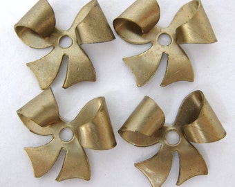 Vintage Brass Stamping Bow Finding Charm 18mm vfd0184 (4)