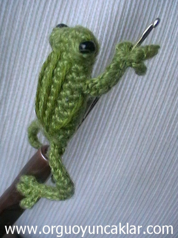 Amigurumi 0.8 inc Miniature Crochet Hook Frog