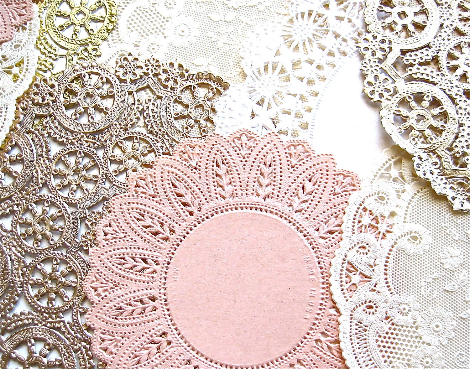 Vintage Lace Paper 1