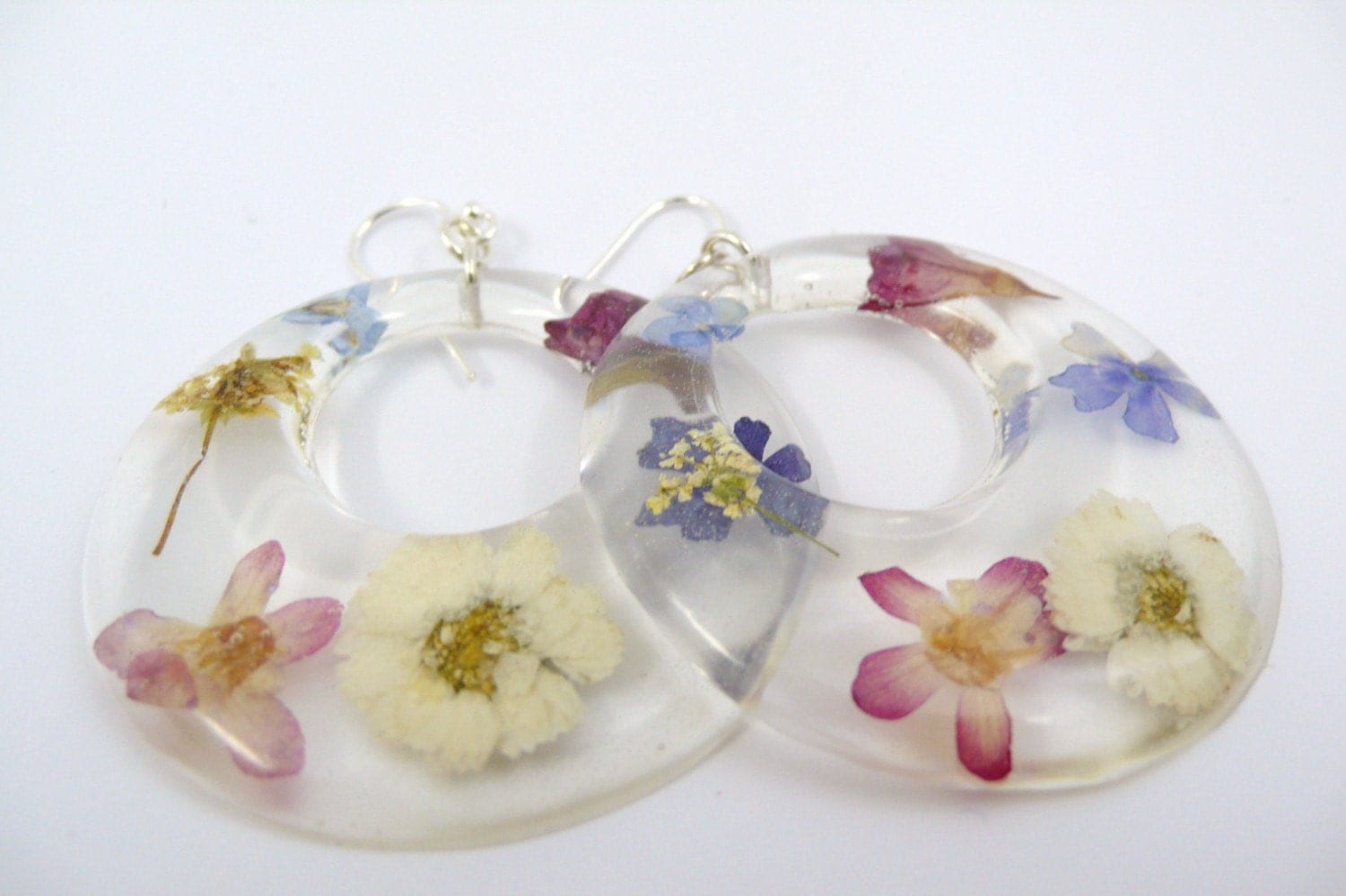 Resin flower earring Clearance