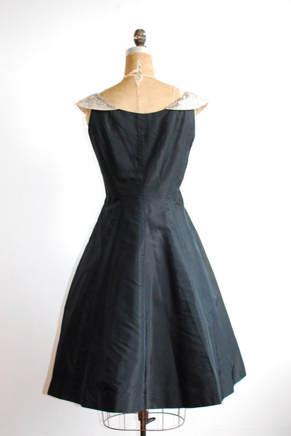 vintage 1950s dress // cocktail beaded black silk collar