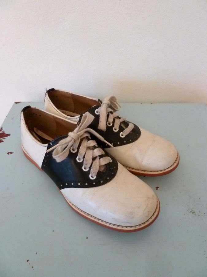 60s Black And White Saddle Shoes 7 5 Eur 38