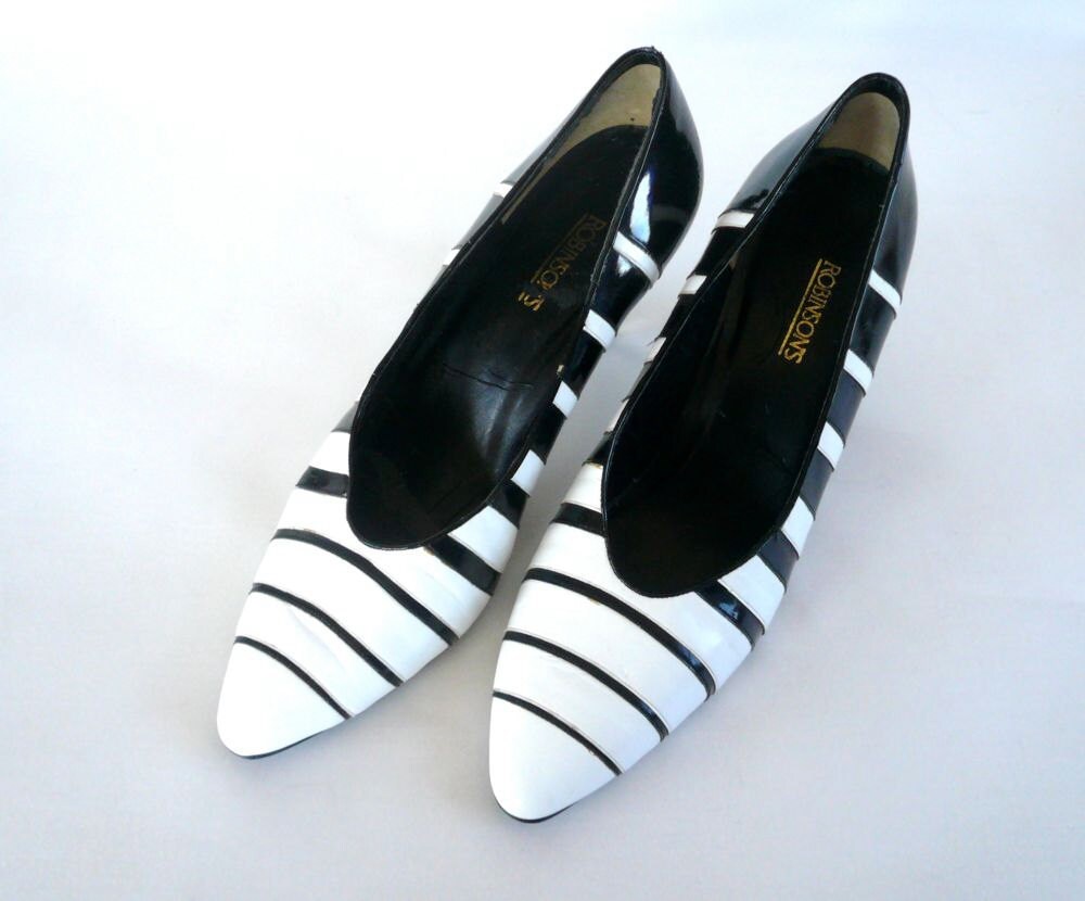Vintage Zebra Striped Shoes // Black & White Stripe Heels