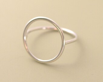 Open Circle Ring Sterling Silver Simple Geometric Ring