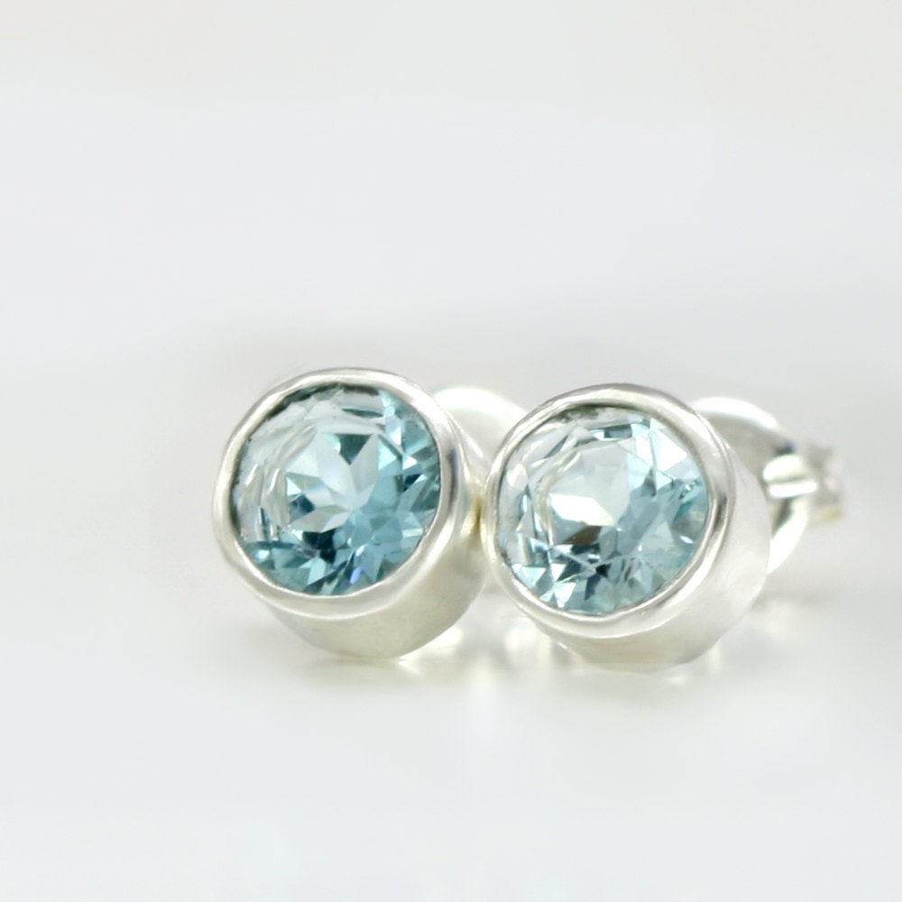 Sky Blue Topaz Gemstone Stud Earrings in Sterling Silver