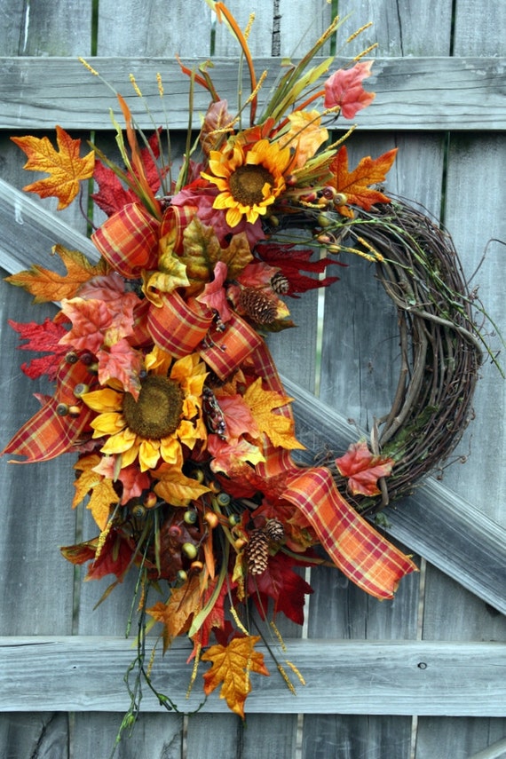 Fall Wreath with Sunflowers by sweetsomethingdesign on Etsy