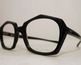 Vintage 70s Mod Black Horn Rimmed Septagon Frames, Expanded Cats Eyeglasses Sunglasses