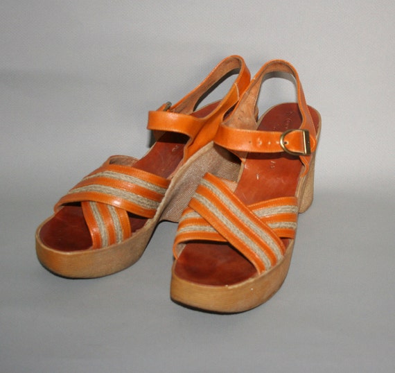 70s FAMOLARE PLATFORMS / Woven Leather Sandals 10-10.5