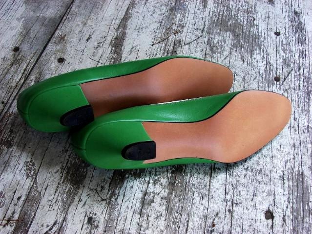 green heels size 9