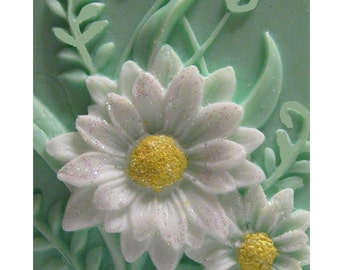 Daisy Soaps - Vegan Soaps - Organic Soaps - Decorative Soaps - Flower Soap - Glycerin Soap - Moisturizing - Spearmint Essential Oil Scent