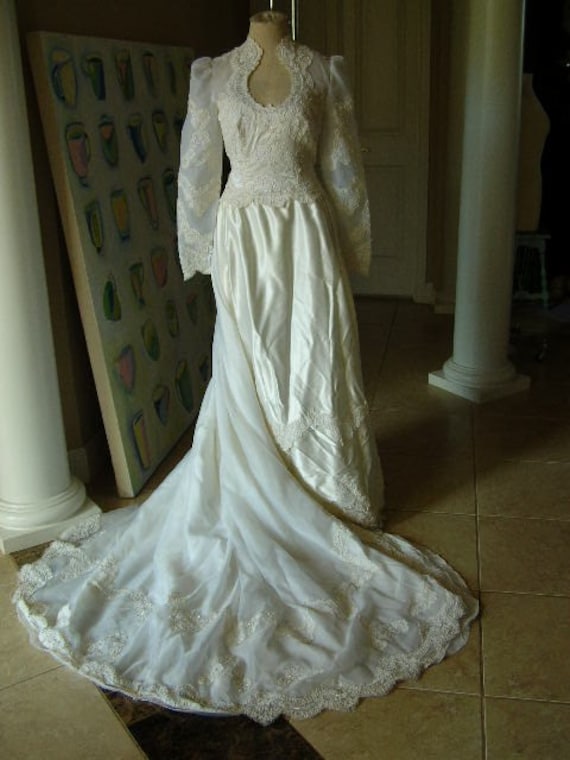 items-similar-to-vintage-off-white-wedding-dress-with-queen-ann-collar-designed-by-maurer-on-etsy