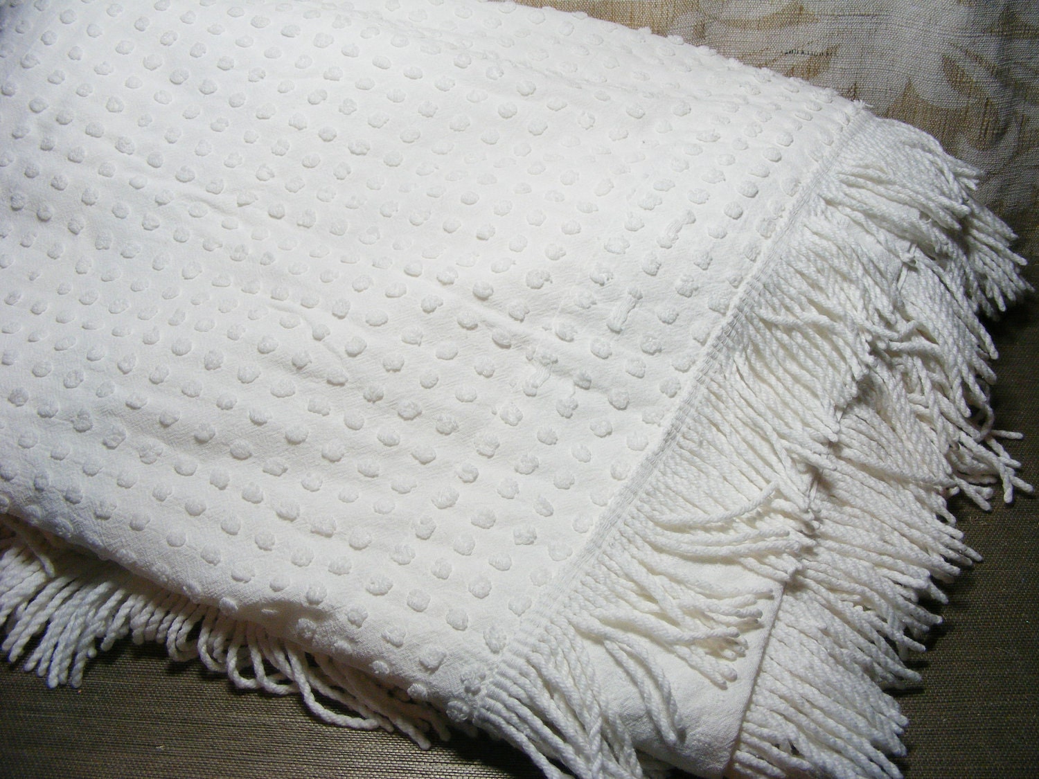 Vintage Chenille Bedspread WHITE POPCORN Jones 100 x 82