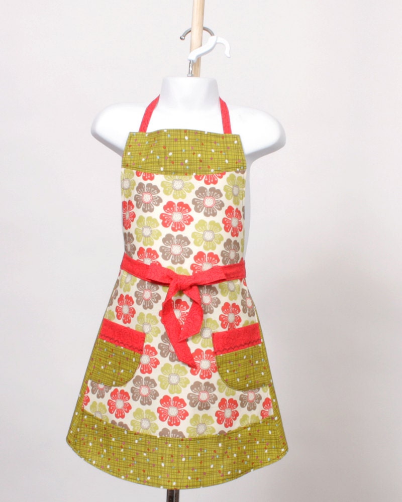 Child's Retro Poppy Apron Red Chartreuse and Taupe.