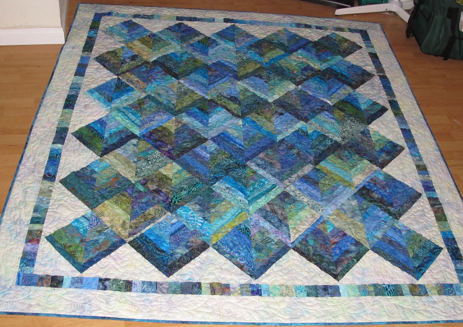 craftyblossom-grey-and-green-geometric-quilt